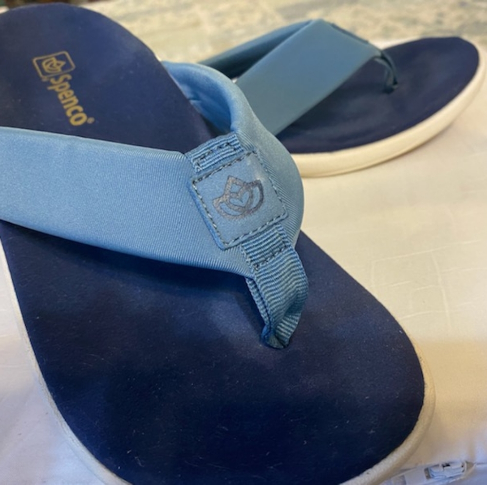 Spenco flip flops